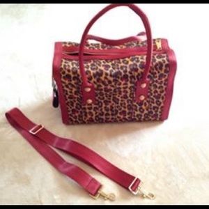 Harvey’s Seatbelt Bag Disney Minnie Leopard HTF